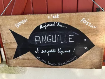 LE SAMEDI C'EST... POISSON !! 🎣

Demain c'est l'anguille qui sera savourée par vos papilles !😋
Venez déguster ce plat cuisiné avec soin par notre...